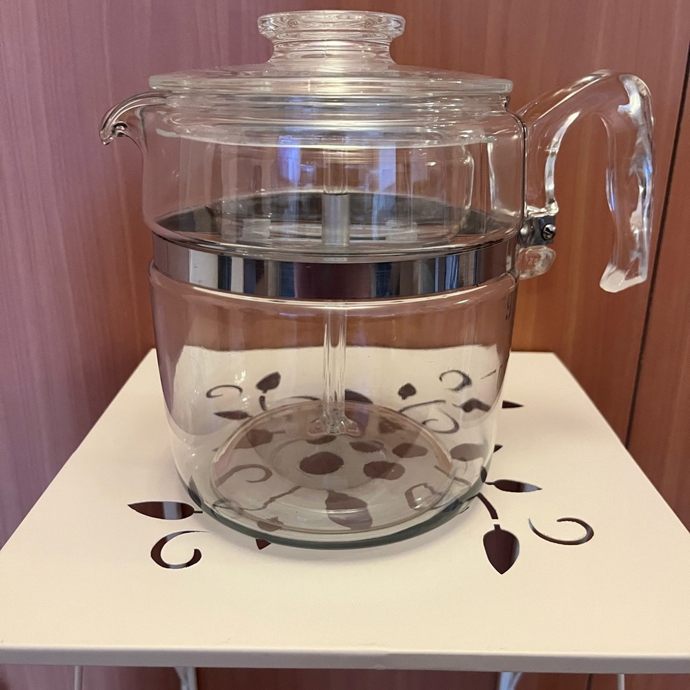 Vintage Pyrex 9 Cup Glass
Percolator / Stovetop Coffee Pot
USA 7759 Mid-Century